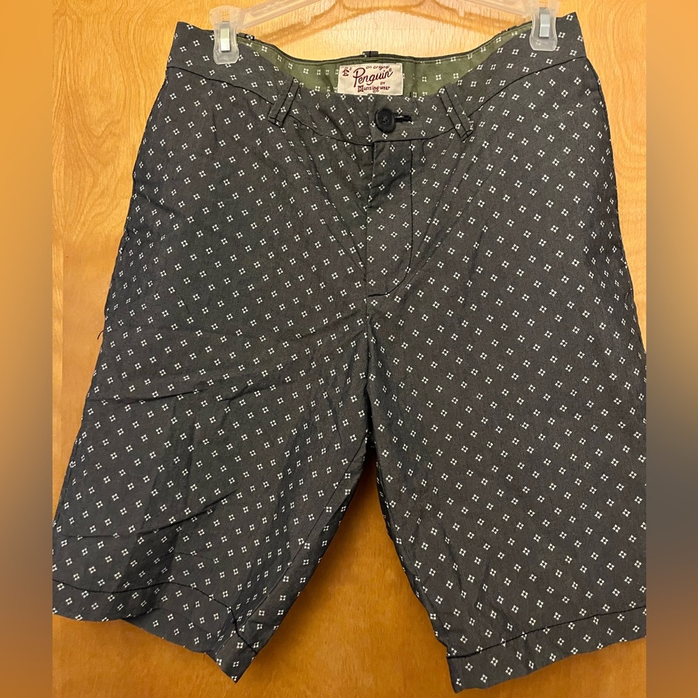 Men’s penguin shorts with design